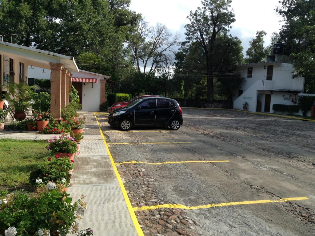 Hotel Tecozautla Εξωτερικό φωτογραφία