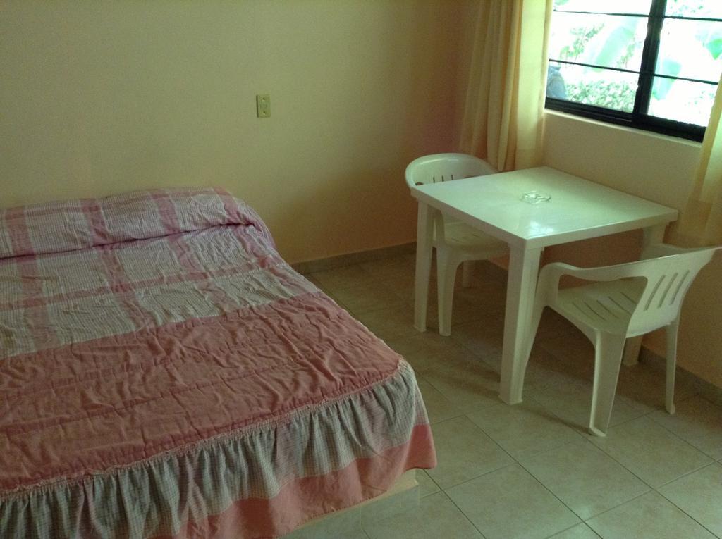 Hotel Tecozautla Εξωτερικό φωτογραφία